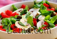 سلطة الفطر الطازج