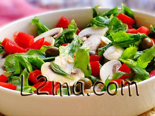 سلطة الفطر الطازج