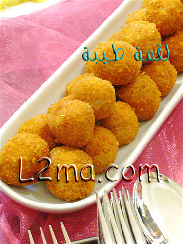 كرات الدجاج المقرمشة كرات الدجاج المقرمشة