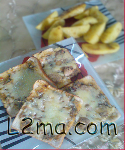 توست بالجبنة و الثوم