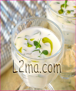 سلطة البقلة باللبن